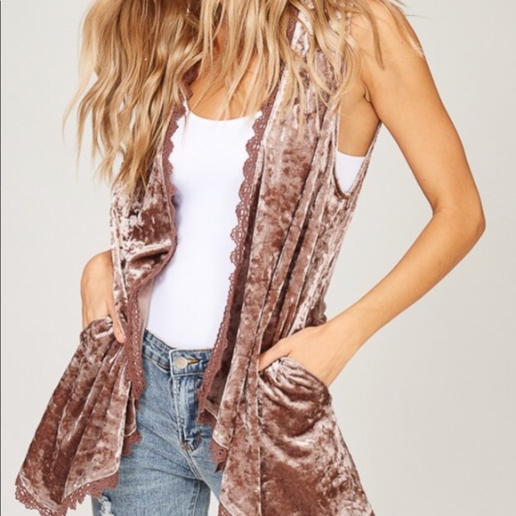 sale VELVET CROCHET & LACE  1 left - Picture 4 of 7